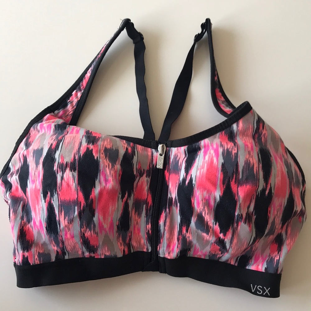 Victoria’s Secret VSX KnockOut Sports Bra